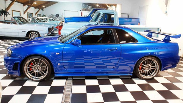 Side profile of the GT-R R34, picture courtesy of driftspec.org