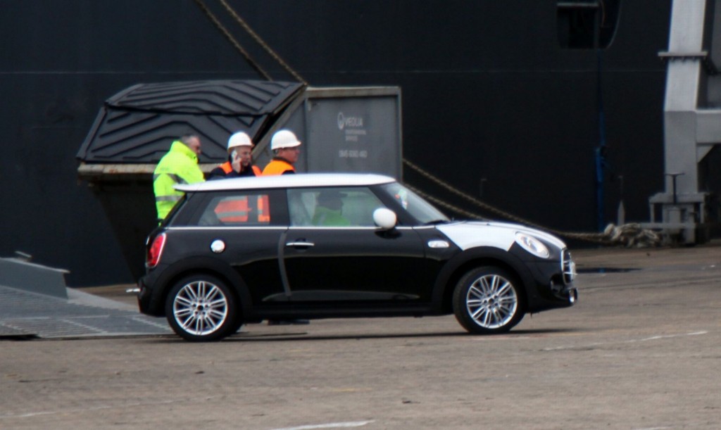 Black Mini seems to have been lucky and escaped with no damage