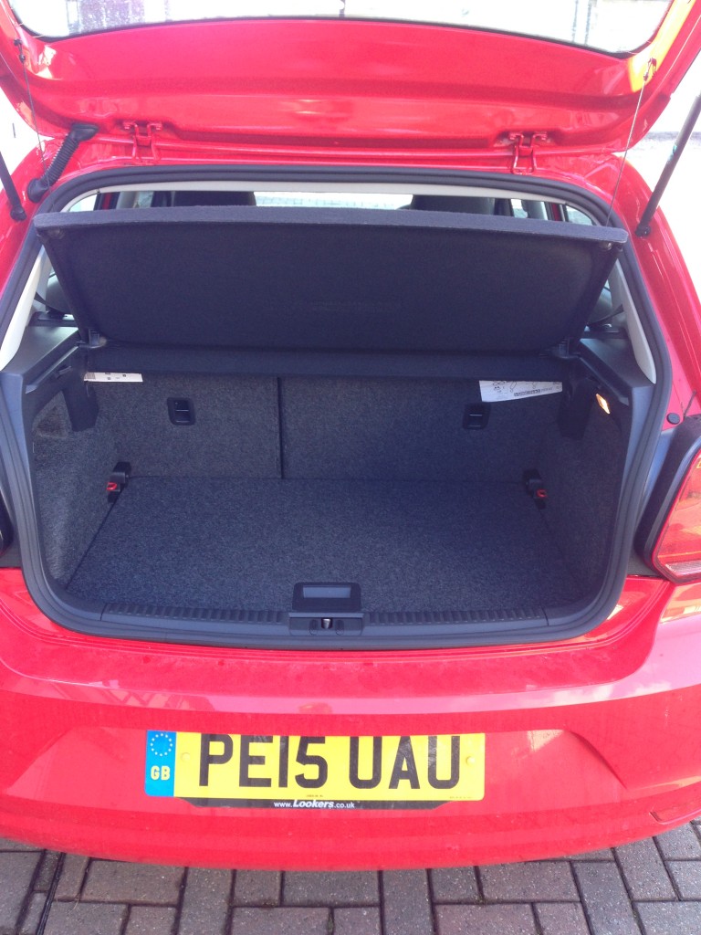 Boot space in the Volkswagen Polo Bluemotion