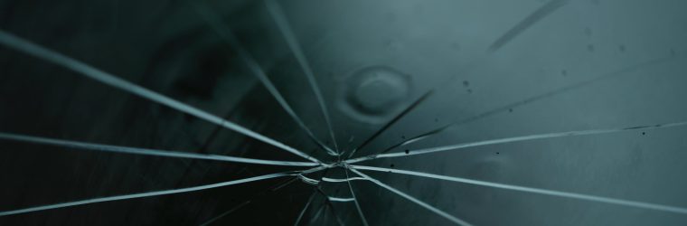 driving-with-a-cracked-windshield-rules-and-risks-explained-the-car